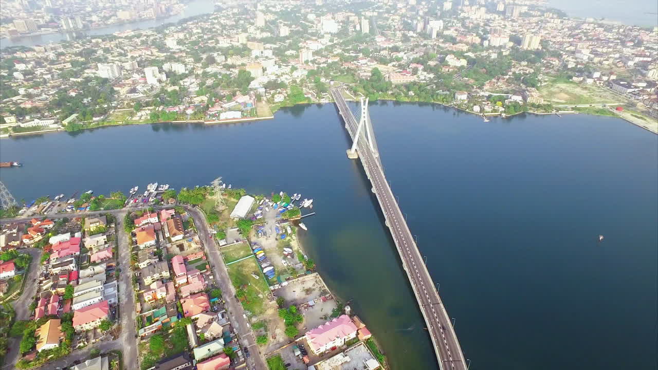 Il Ponte a Pedaggio Lekki-Ikoyi Link a Lagos, Nigeria - Sorvolo Aereo