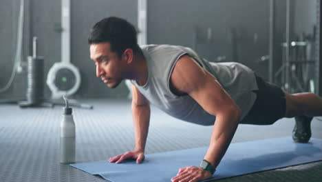 ejercicio, push up y un hombre en entrenamiento de gimnasia