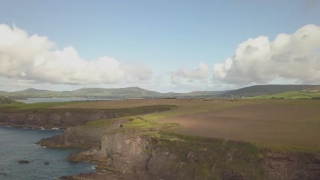 Drohnenaufnahmen-Der-Irischen-Landschaft