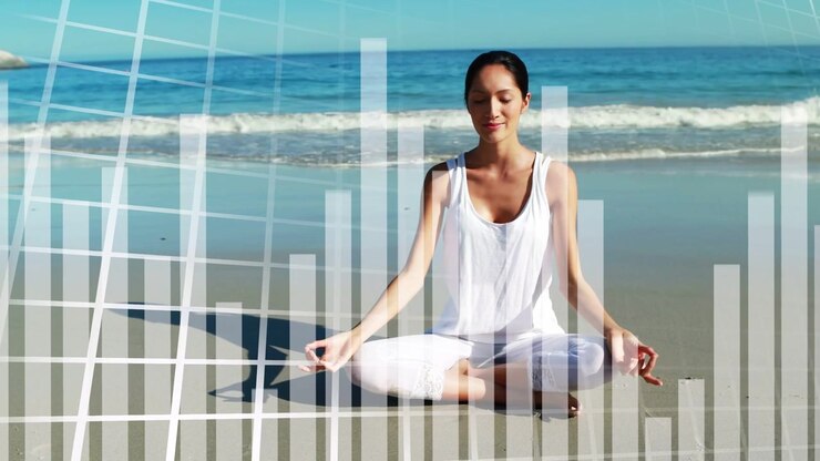 Donna che inizia una preghiera sulla spiaggia, formando un mudra per la griglia della salute e barre crescenti che si animano, nascondendo il busto.
