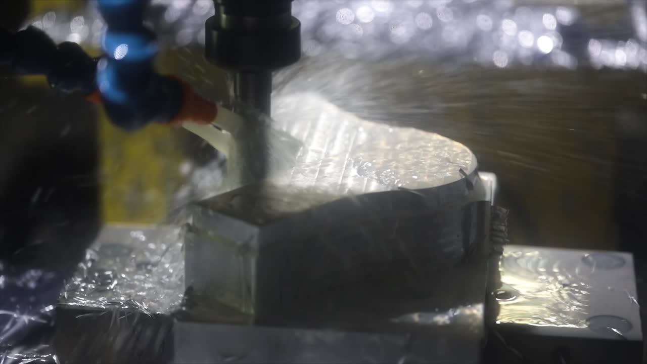 금속 가공 cnc 밀링 머신.