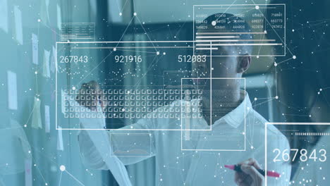 Animación-De-Datos-De-Procesamiento-De-Interfaz-Sobre-Un-Hombre-De-Negocios-Afroamericano-Que-Trabaja-En-La-Oficina