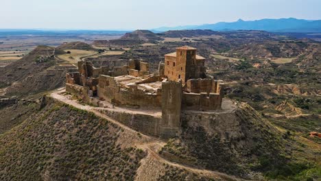 Burg,-Verteidigungsfestung-Und-Machtsymbol-Des-Königreichs-Aragon