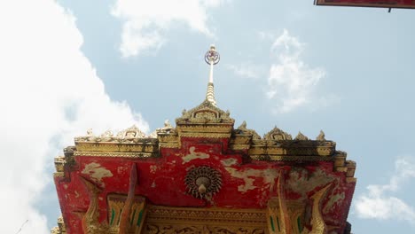 Giant-bronze-bell-at-Chalong-temple-Phuket-Thailand