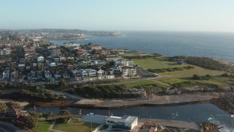 Escenas-De-Textura-De-Playa-Y-Roca-Alrededor-De-Sydney-Australia