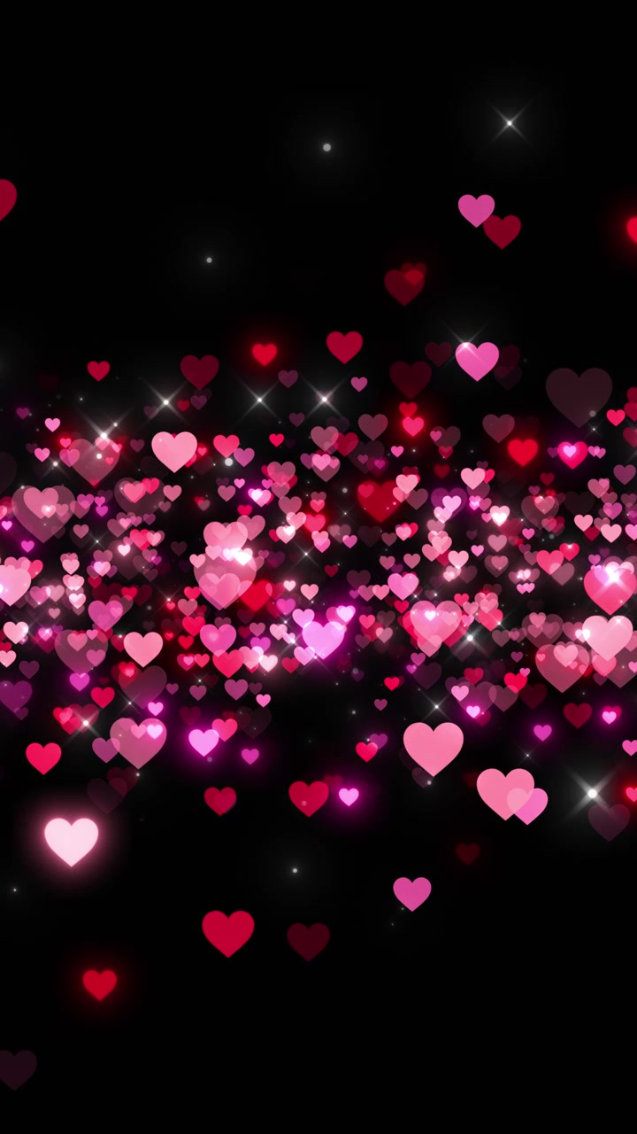 Sovrapposizione di cuori fluttuanti romantici, forme rosa e rosse, scintille luminose e sfondo festivo scuro, amore.