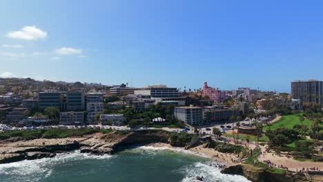 Aerial-View-Of-La-Jolla-Coastline-In-San-Diego,-California-At-Daytime---drone-shot