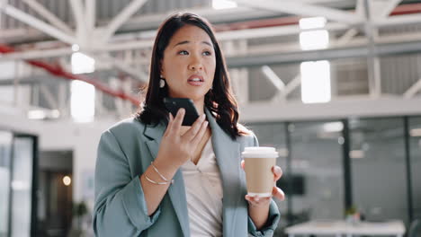 Asian-business-woman,-phone-conversation