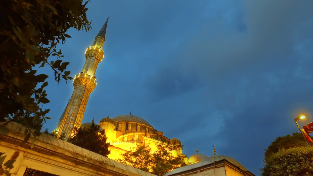 이스탄불의 시하데 모스크 (sehzade mosque) 또는 왕자 모스크 (prince mosque)