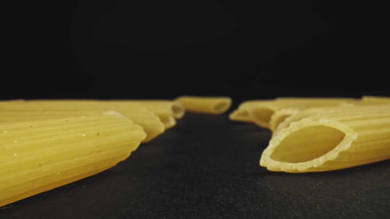 Zoom-view of rigate penne pasta