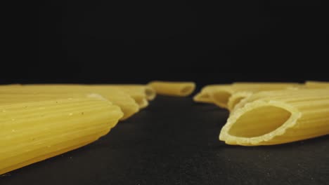 Vista-De-Zoom-De-La-Pasta-Penne-Rigate