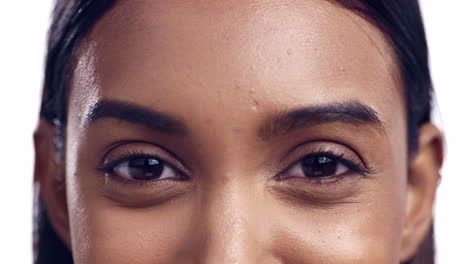 retrato, ojos y visión con un primer plano de una mujer