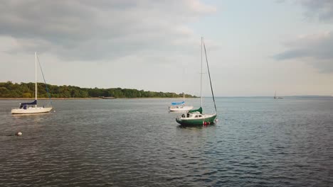 barco verde estacionario perth amboy nj vía fluvial, barcos y lugares