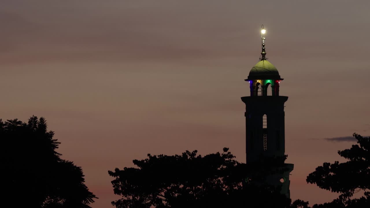 después de la puesta del sol. vídeo de alta resolución (4k) sin edición. chittagong, bangladesh.