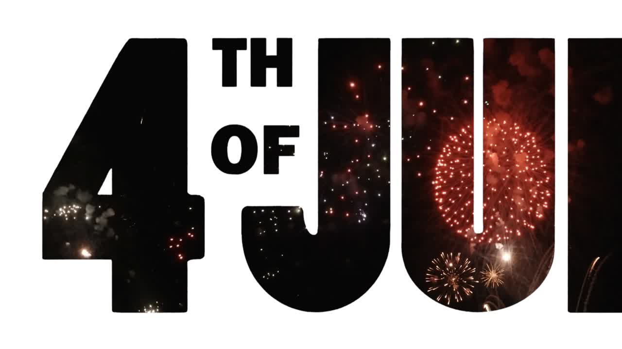 fuegos artificiales de celebración en forma de una inscripción en movimiento 4 de julio, aislado sobre un fondo blanco. video 4k de alta calidad 16x9. prores 422 hq.