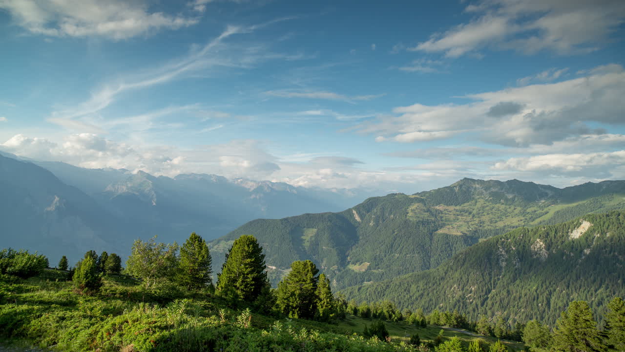 베르비에 그린 봉우리 4k 06