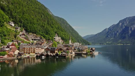 hallstatt, austria: picturesque alpine village on a lake