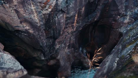 Aerial-view-of-the-steep-cliffs-of-the-Dorgefossen