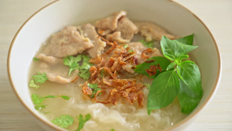 pho bo vietnamese soup with pork and rice noodles - vietnamese food style