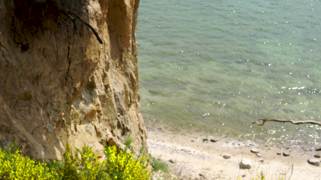 4k 절벽. 해변 수평선의 아름다운 전망