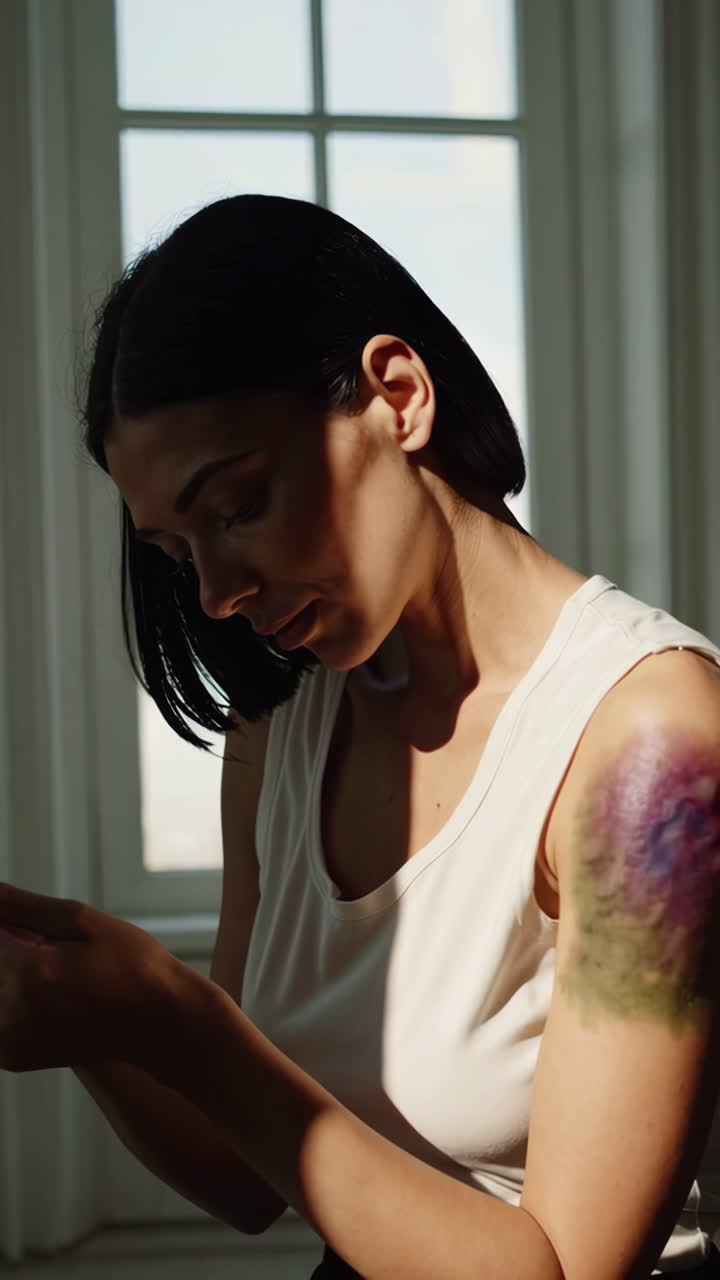 Woman with a shoulder injury