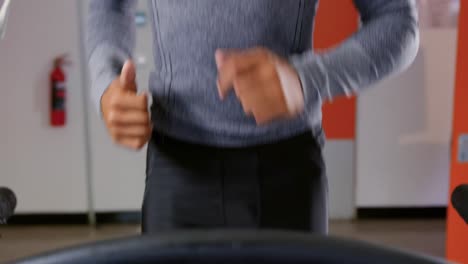 runner using metabolic gas analyser