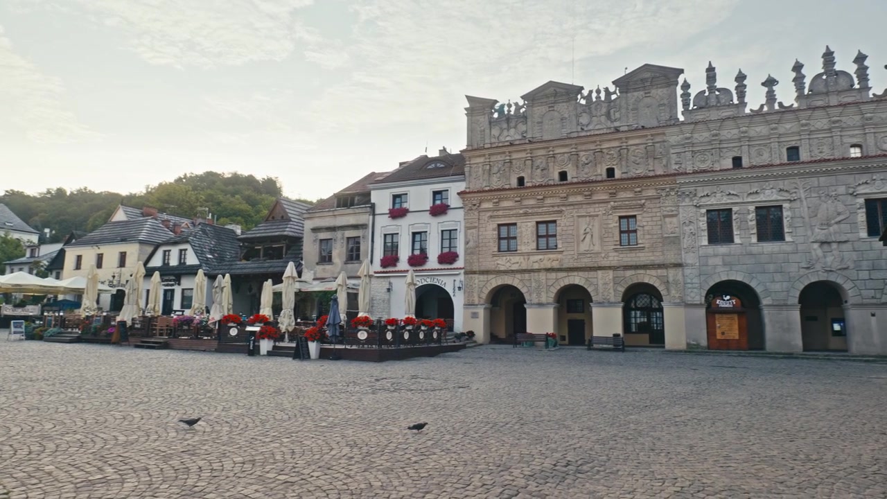 Kazimierz Dolny è una piccola città storica nella Polonia orientale. Ora una destinazione turistica, la città godette del suo massimo splendore nel XVI e nella prima metà del XVII secolo
