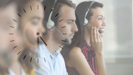 Woman-working-in-Callcenter