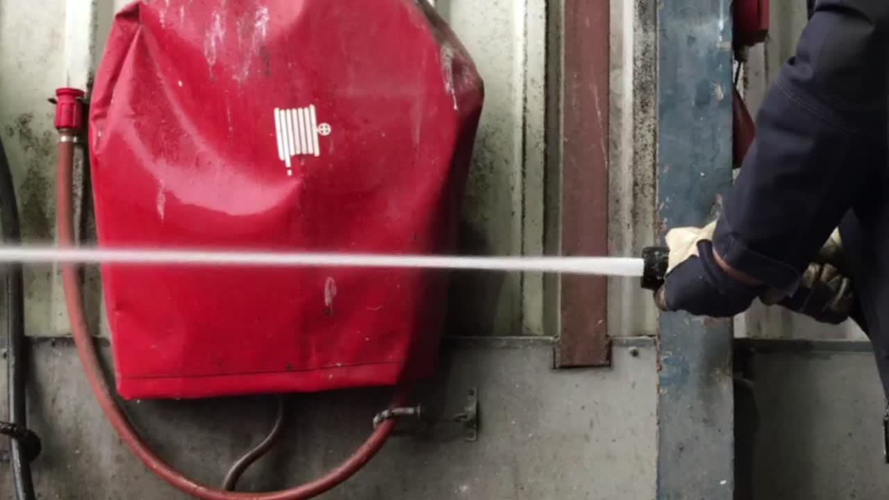 rociar con una manguera