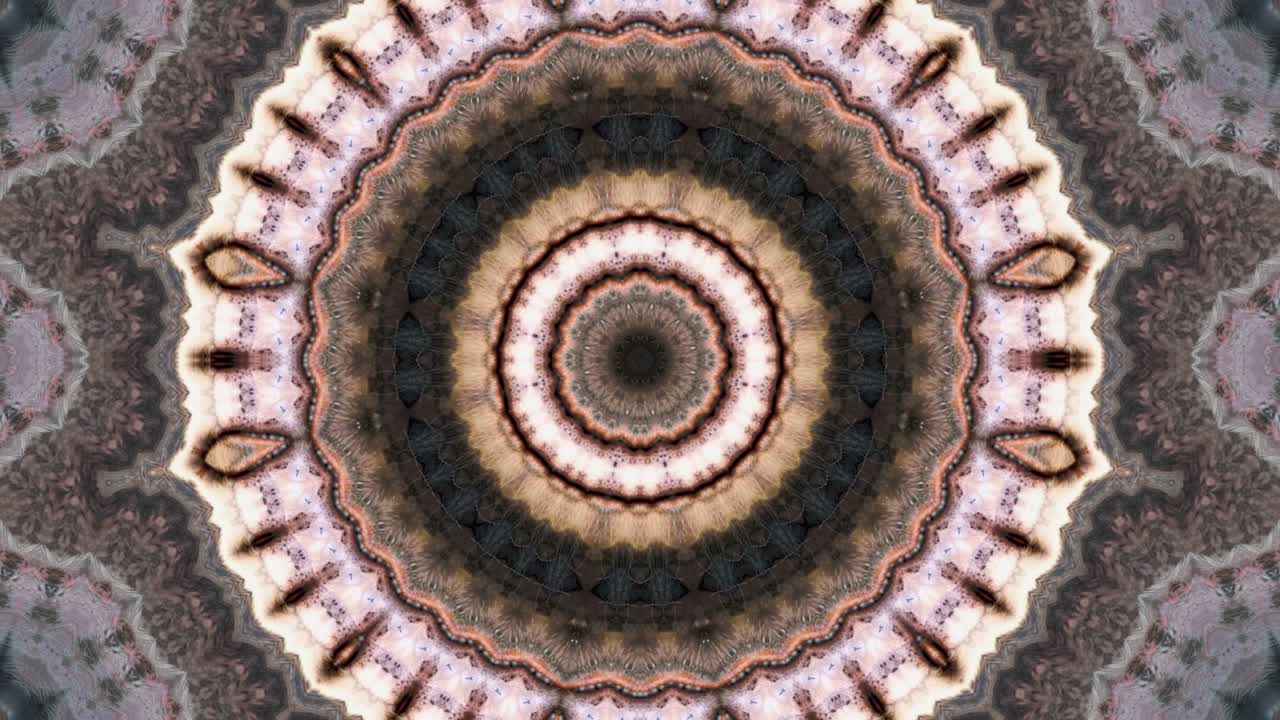 caleidoscopio de fondo abstracto de color marrón oscuro