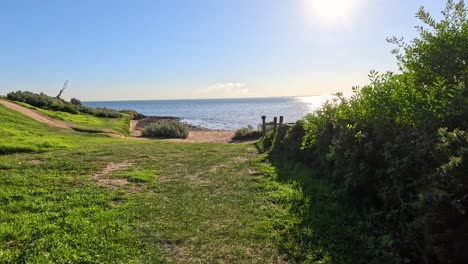 vista panorámica del sendero de la playa de brighton