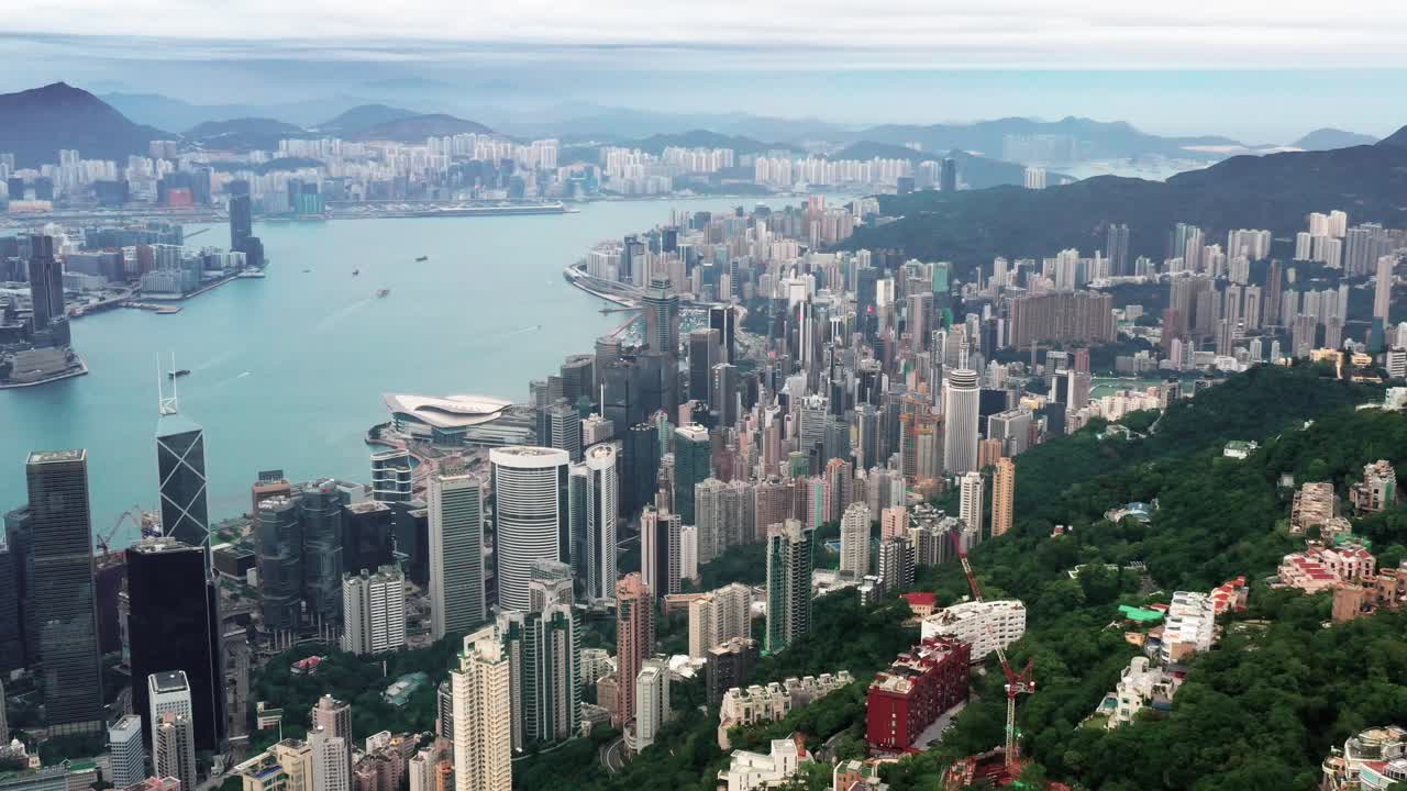 video aéreo de 4k del puerto de victoria en hong kong