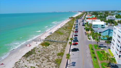 Flight-along-the-beach-of-Pass-a-Grille-St