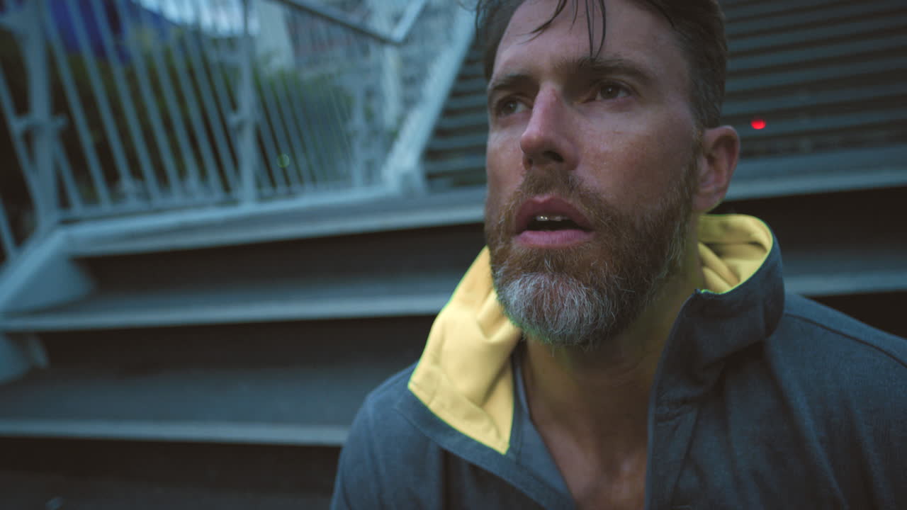 активный и приспособленный человек истощен