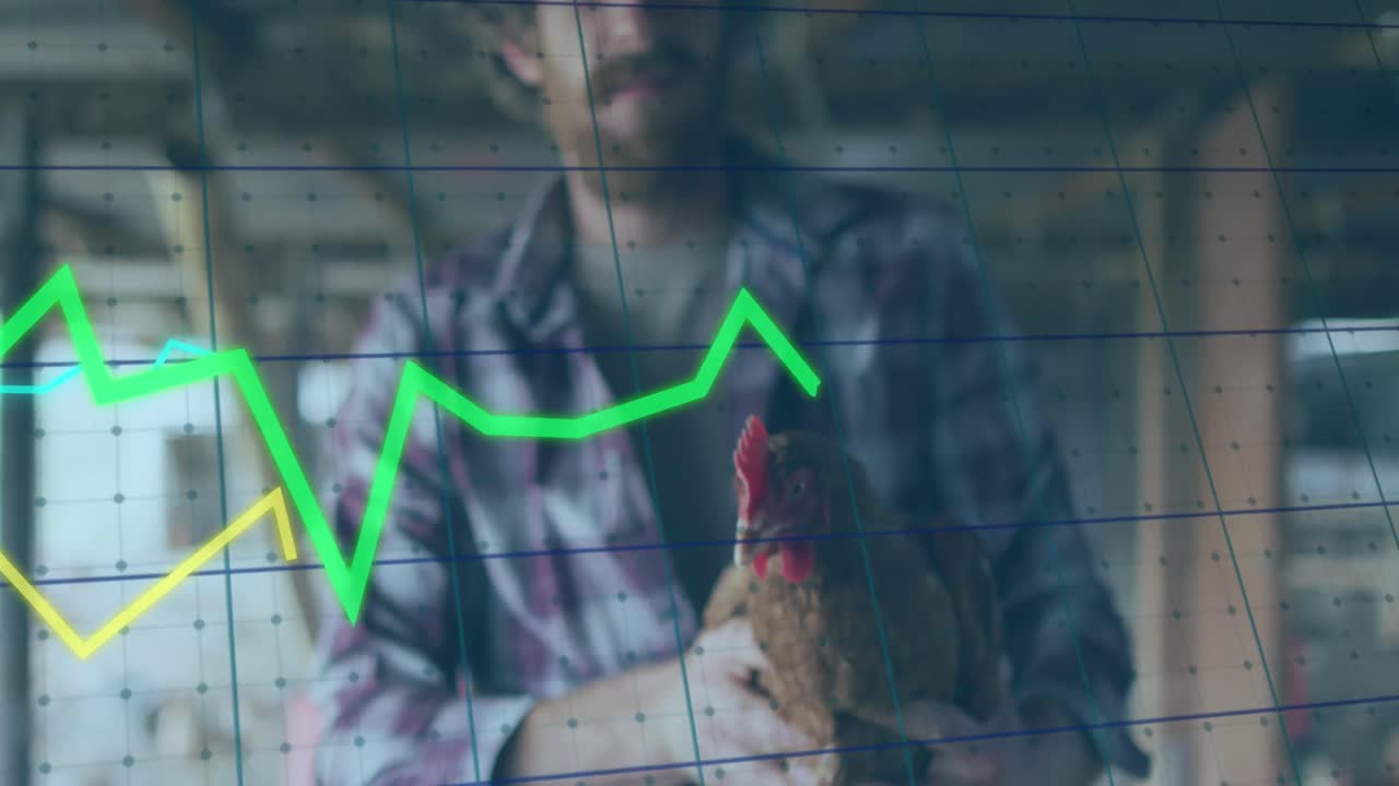 animación del procesamiento de datos financieros sobre el hombre caucásico que tiene pollo.