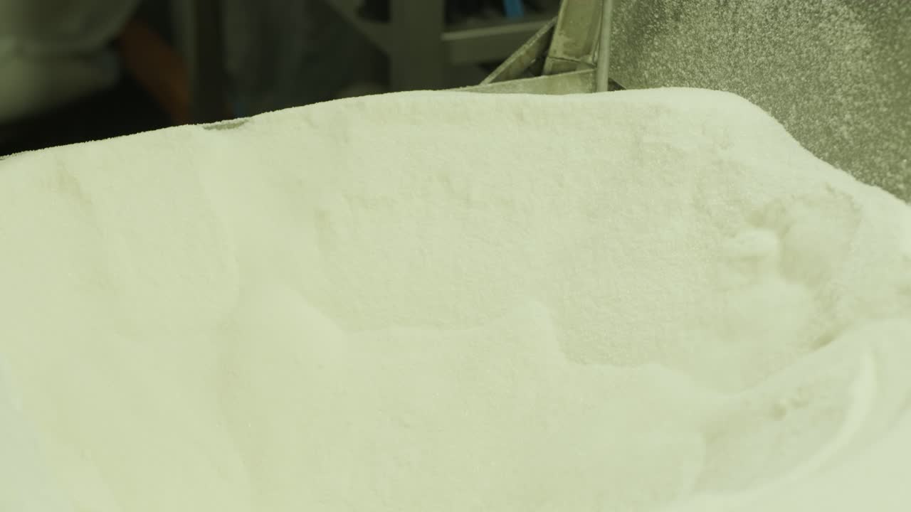 산업용 설탕 생산: 설탕을 산업용으로 사용하는 것.