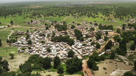 vista aérea de la aldea de mali en áfrica 14