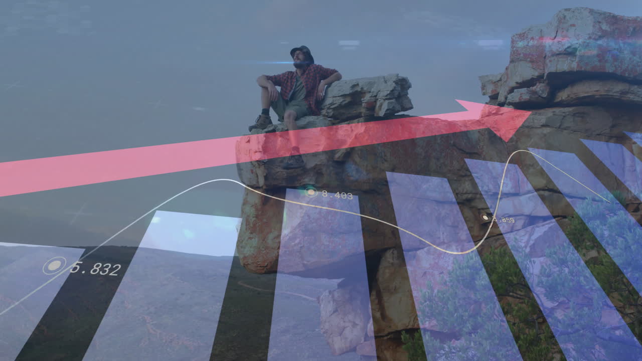 animación de procesamiento de datos financieros sobre hombre caucásico caminando en las montañas