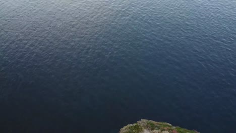 über-Einen-Berg-Zum-Meer-Fliegen