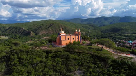 Circular-Shot-Of-The-Capilla-De-Guadalupe-In-San-Marcos-Arteaga,-Huajuapan-De-Leon,-Oaxaca,-Mexico