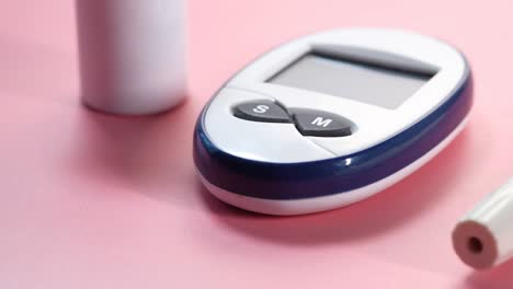 blood glucose meter and test strips