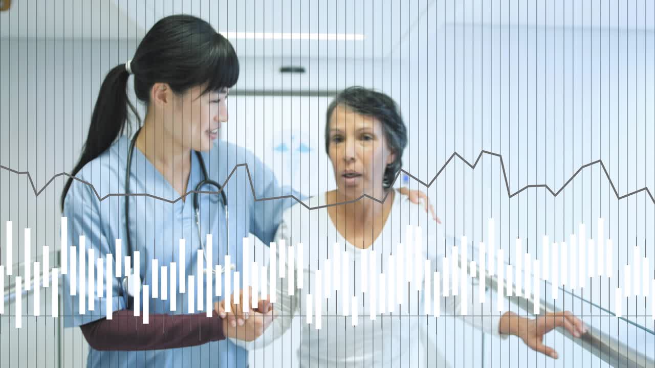 医療廊下でリハビリ中の患者が手すりを掴み、聴診器をつけた看護師が動きをサポートしている。