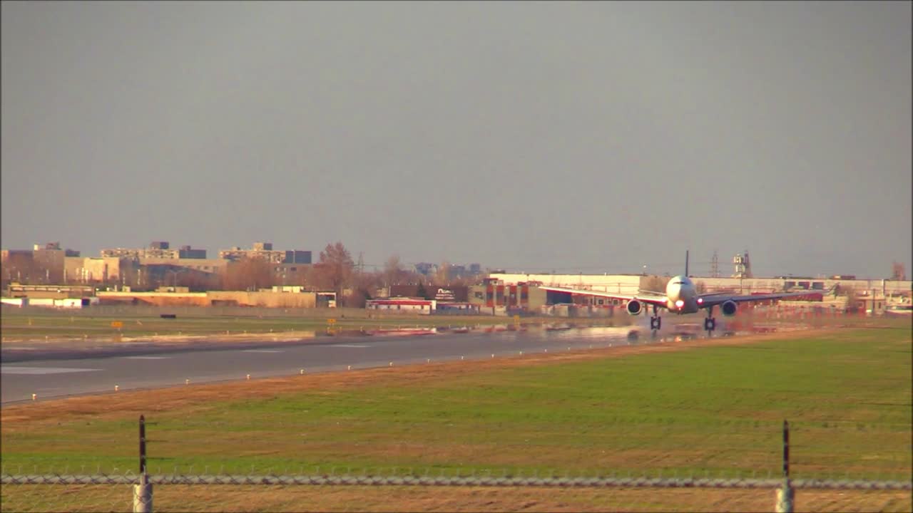 Plane landing  camera  video - aterrizaje de avion