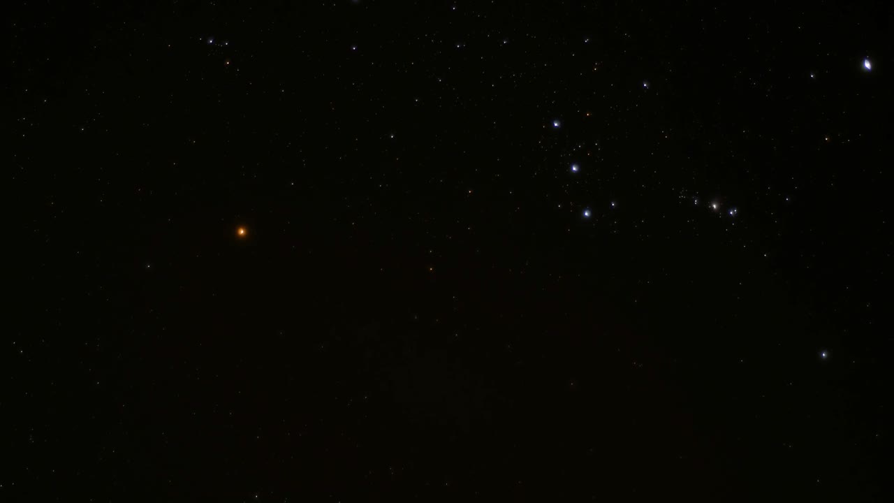 el cielo nocturno es un escaparate de estrellas y constelaciones centelleantes, especialmente cuando no hay luces artificiales compitiendo