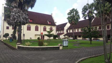 Fuerte-Rotterdam-Que-Se-Encuentra-En-La-Ciudad-De-Makassar,-Sur-De-Sulawesi,-Indonesia