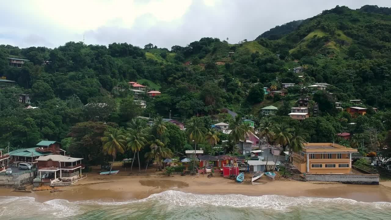 toma de drones de bloody bay en la isla de tobago