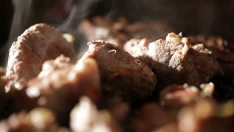 carne en la barbacoa
