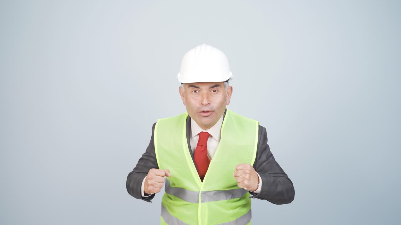 흥분된 엔지니어, 참을성없는.