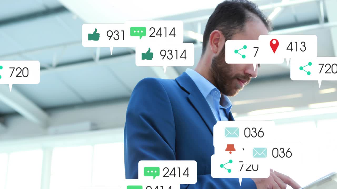 Profesional masculino tocando una tableta y monitorizando el engagement social con iconos de notificación que crecen.