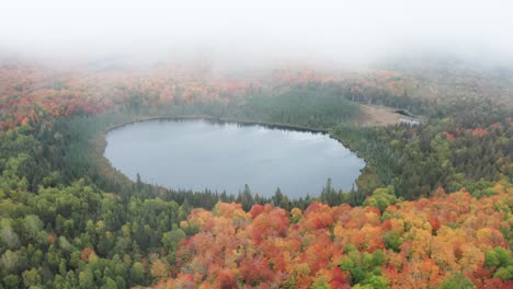 Aerial-view-of-Oberg-Lake-in-Minnesota-during-autumn-season